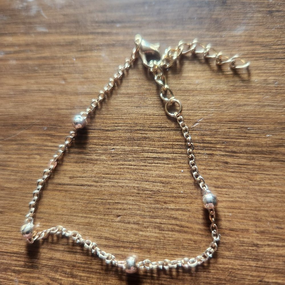 6.5" Gold Tone Ball Bead Bracelet NWT Simple Casual Fashion Design Streetwear